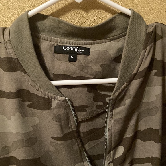 Upcycled Bomber Jacket - Picture 4 of 5